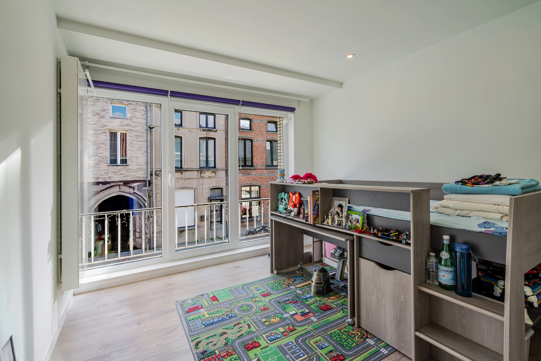 51b386bb8dff4e36b741d3cbf7f7103c photo