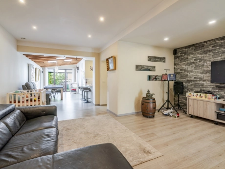 c1fd88207abe449d97a9620f0089d884 thumbnail