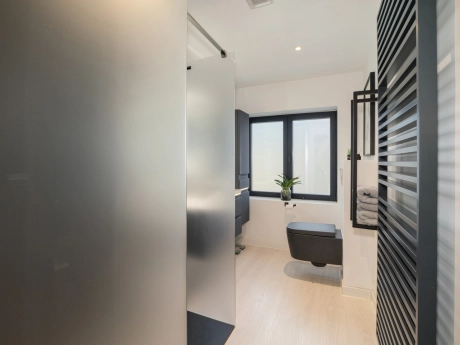 23a5e82be32040689cabd320ebee8ce0 thumbnail