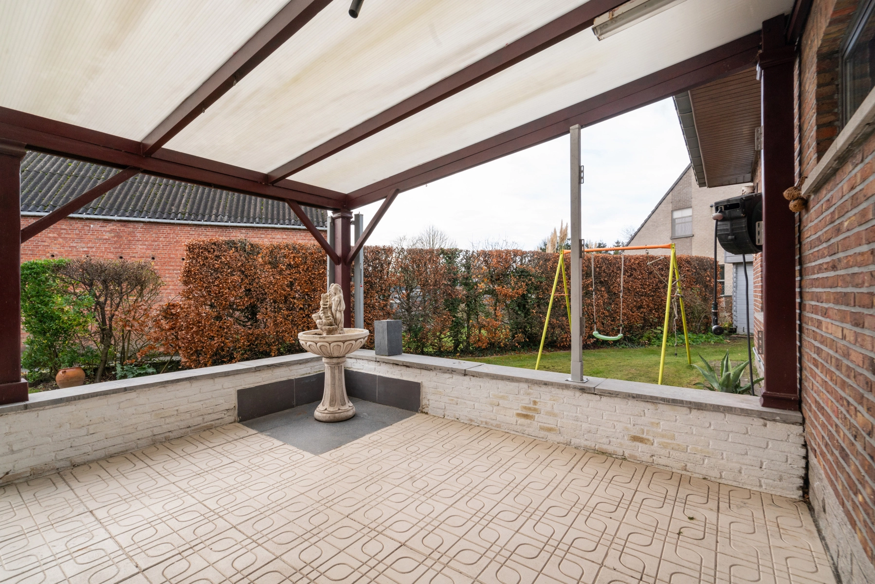 32cbea246f0e4fef942c251b72bbb1ae photo