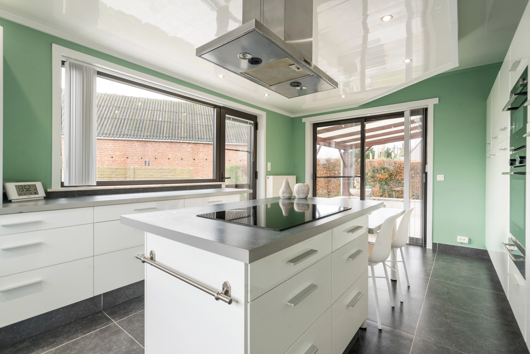 dcff013271664fb081dd3eeb5c1bb017 photo