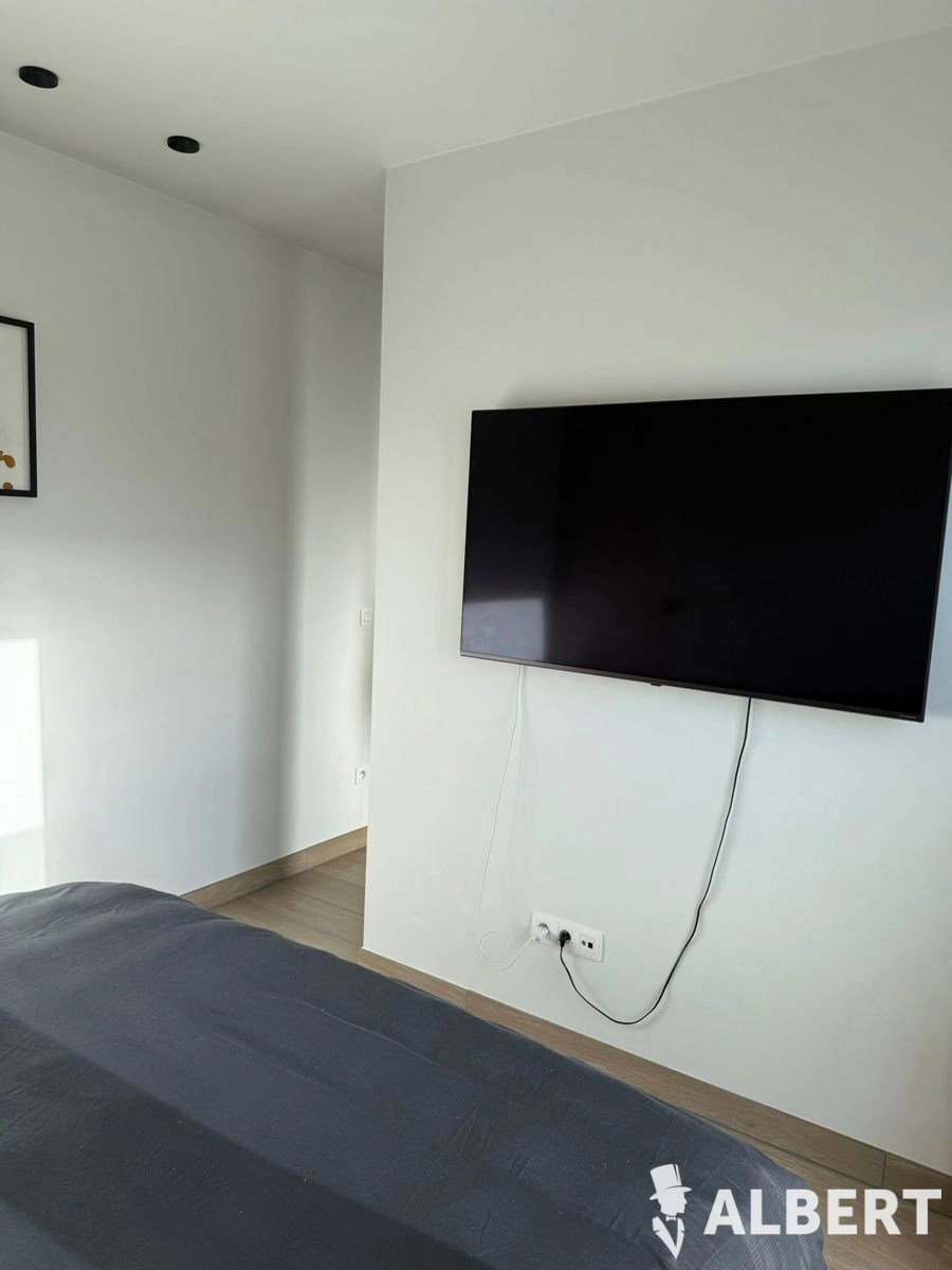 99fd6ea1286b40ac8d608604f8a022f1 photo