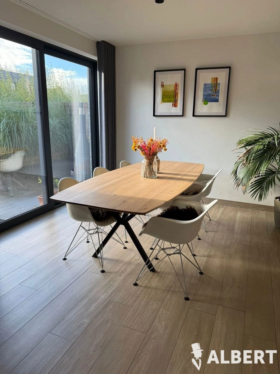 be8f8c8dde724723b7016a832939b5b7 photo