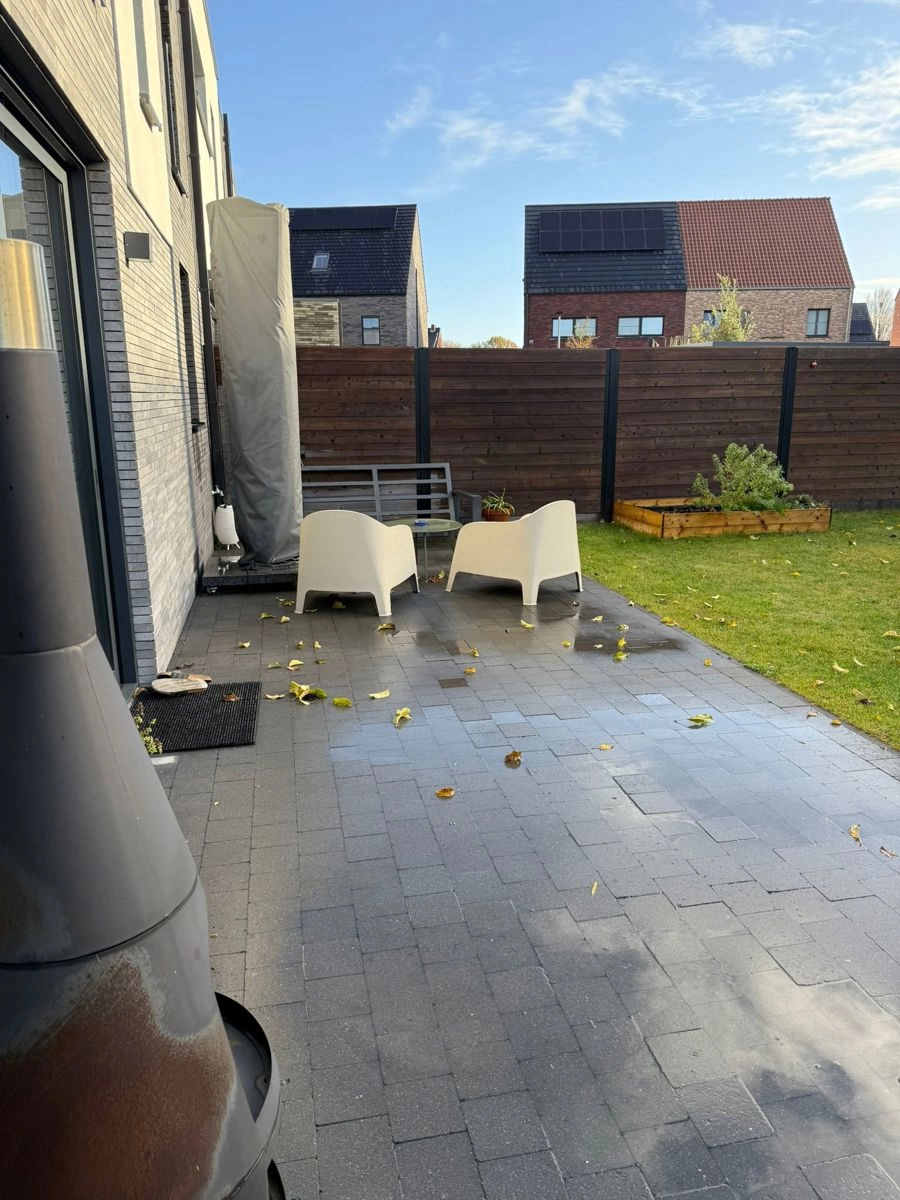 c3dc0e60d0994eebbd05c946d0689a15 photo