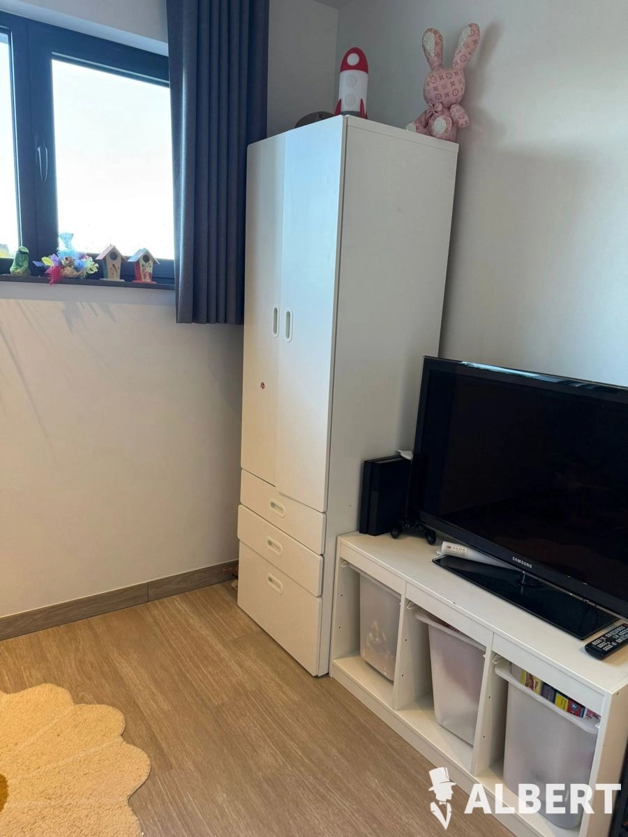 d64e7dcaf34d4979a851f79143aa9946 photo