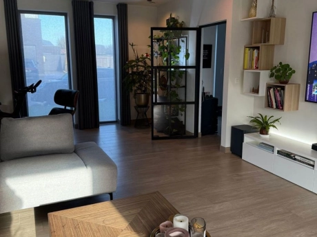 ecd7acb5a2ce431e94635e0be1f4195a thumbnail