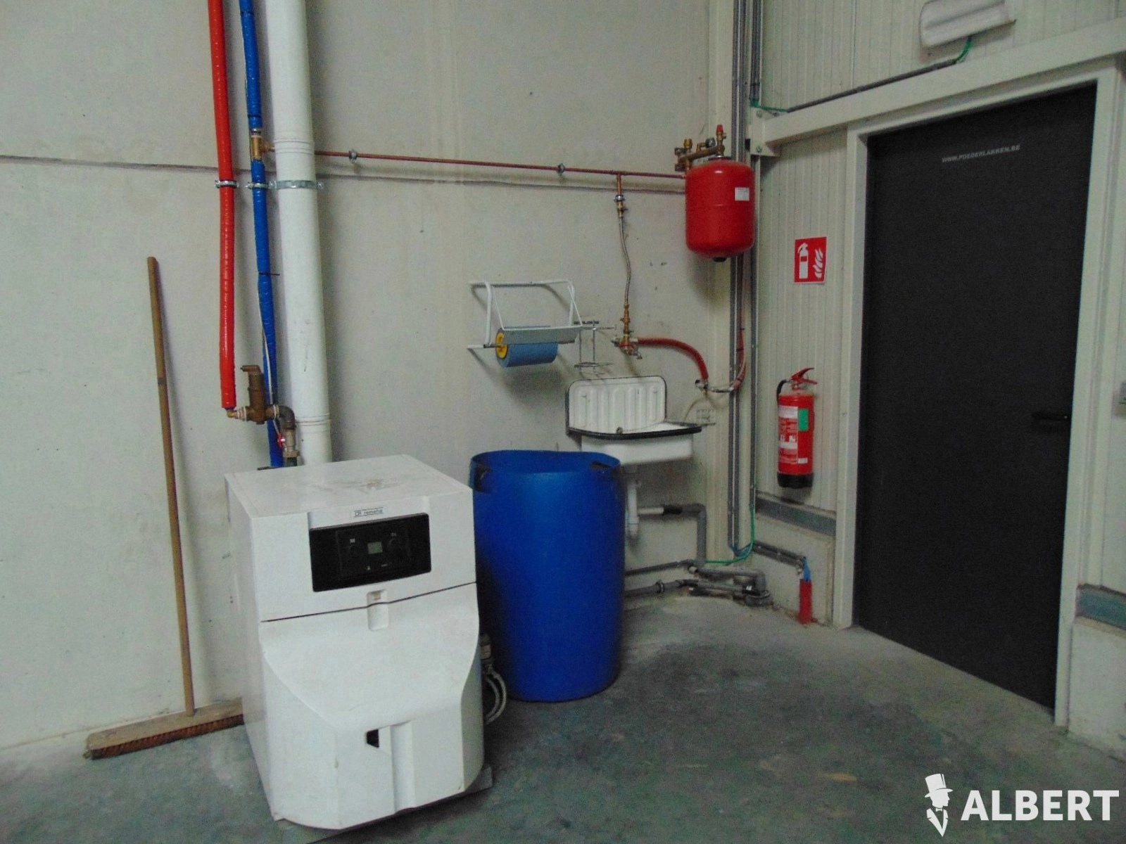 3af109b3c11f464c97c9f9eaf1399e61 photo