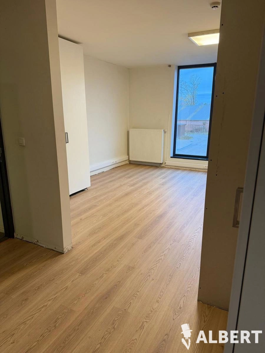 51f85a761481448bbae7c7c3e9057ab3 photo