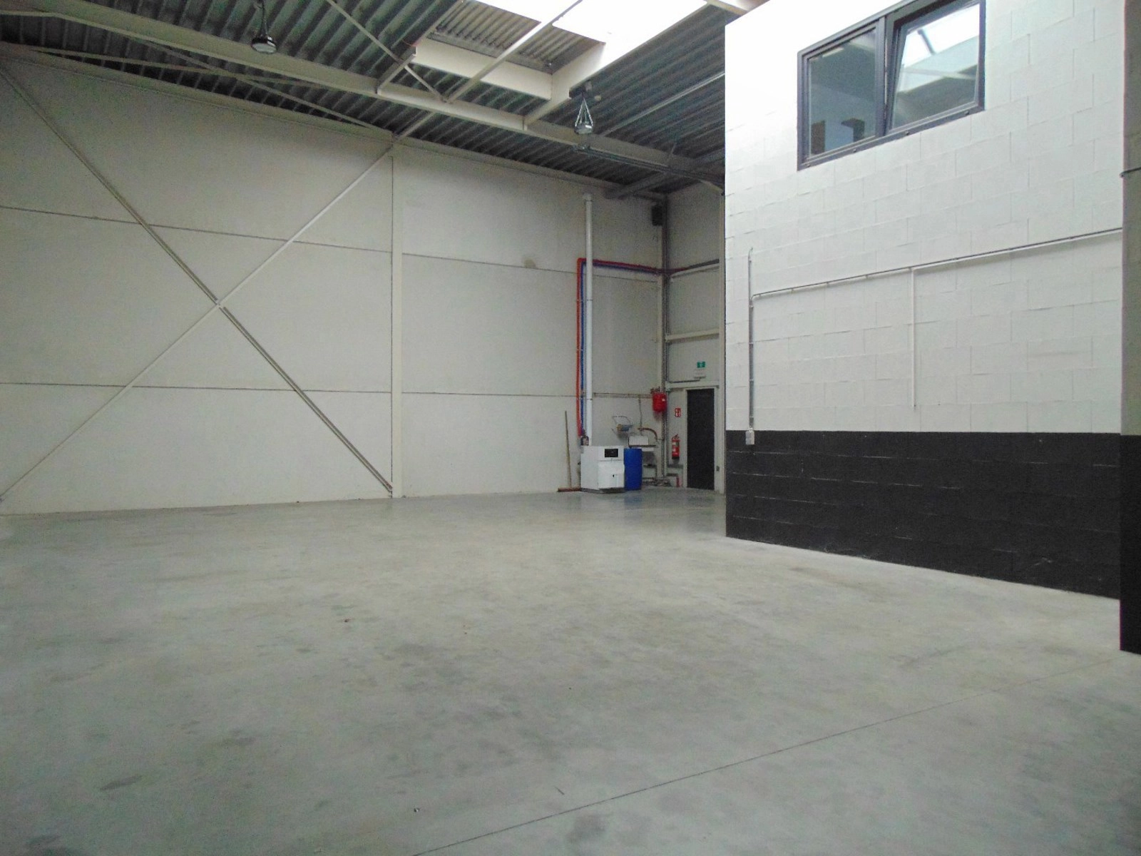 749924505b6d444b9f17e1cef6f6b824 photo