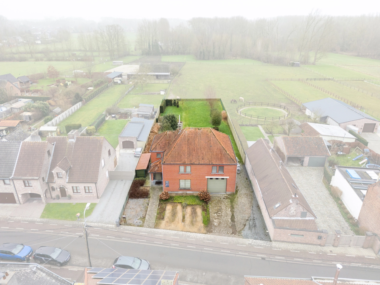 1cb3bc2041df44a9a0ee1e74897d484d photo