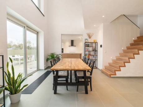 aadc94564b6e4fc79a882ddde633d025 thumbnail