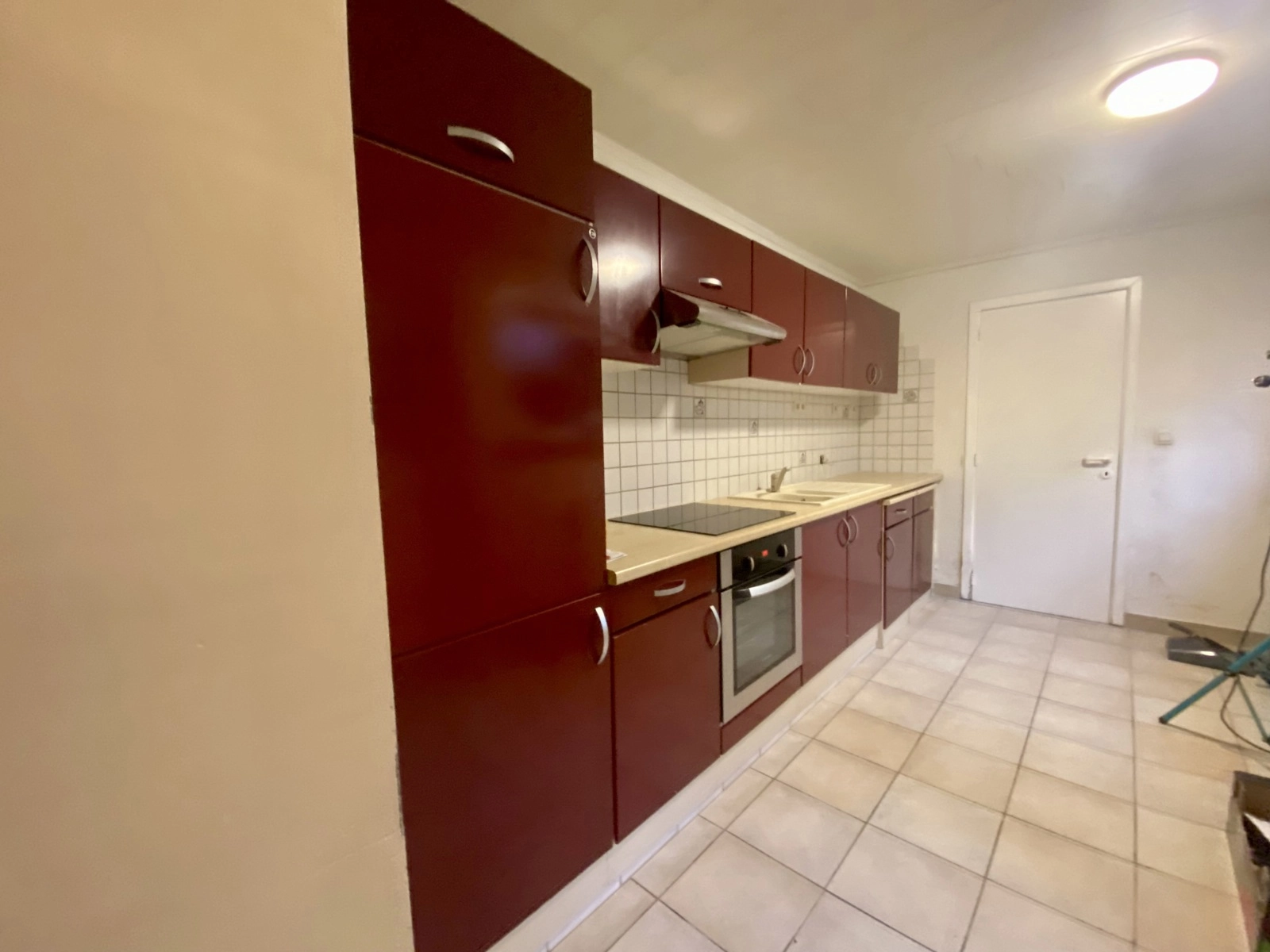 0911f43c0e0d4a5d8934e4a592fff7ac photo