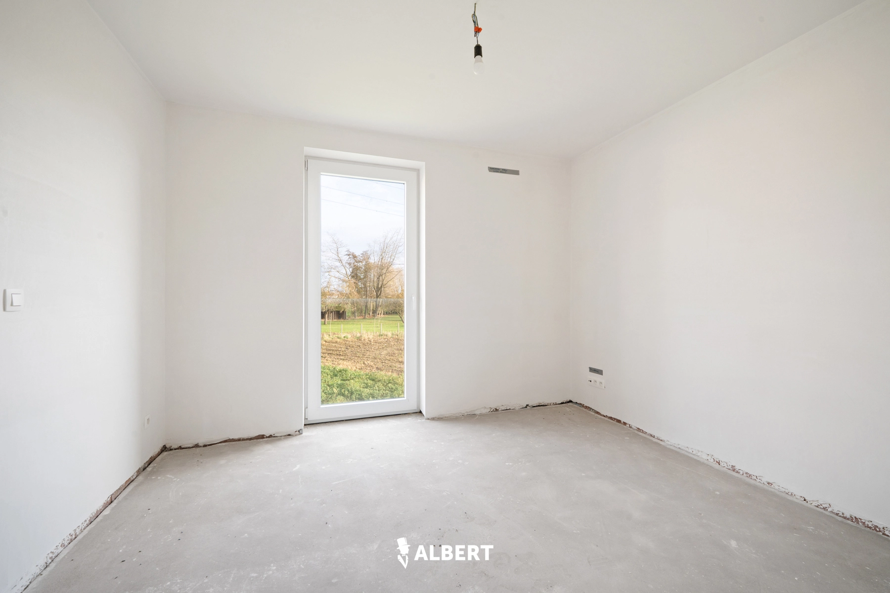 33d420fd48b54b7780d37a339f9da84c photo