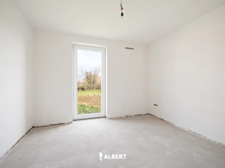 33d420fd48b54b7780d37a339f9da84c thumbnail