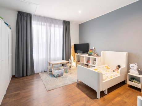 93c0afb280a849ffaf68d0081464612a thumbnail