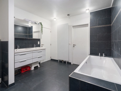 d720787007484947957e02f8945b21c4 thumbnail