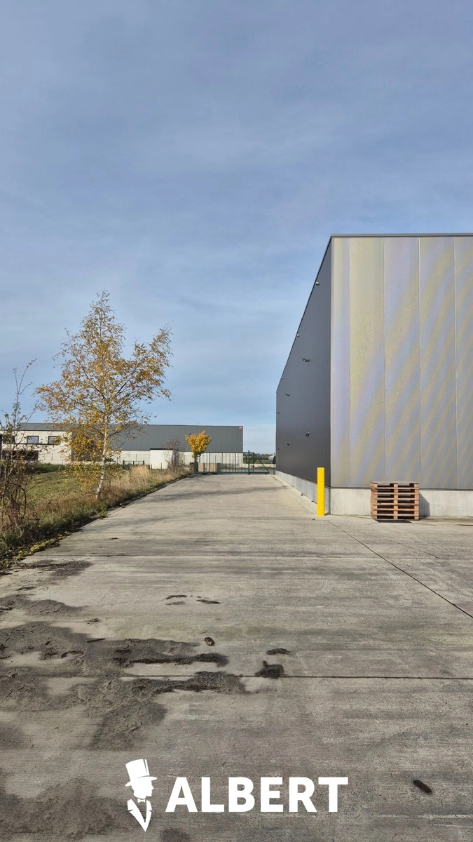 89618dfca6ab4db08091d7d940042e05 photo