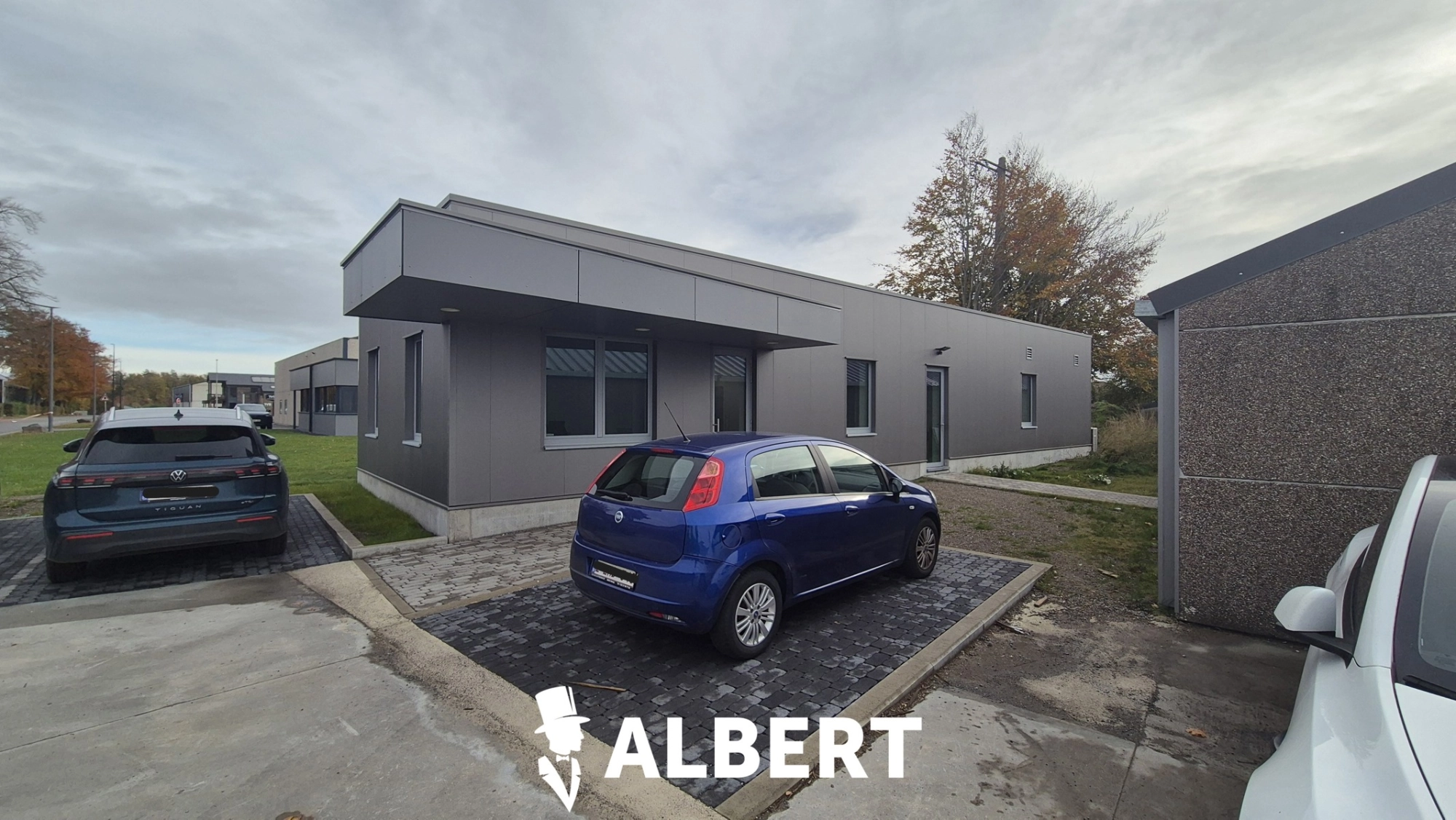 daed564a543e4d3c9e5f4d4cedda4372 photo