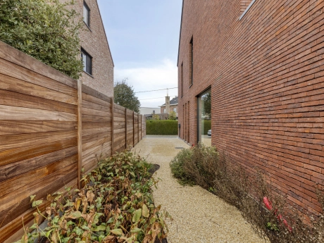 bb3138981ed44c918239738244c80119 thumbnail