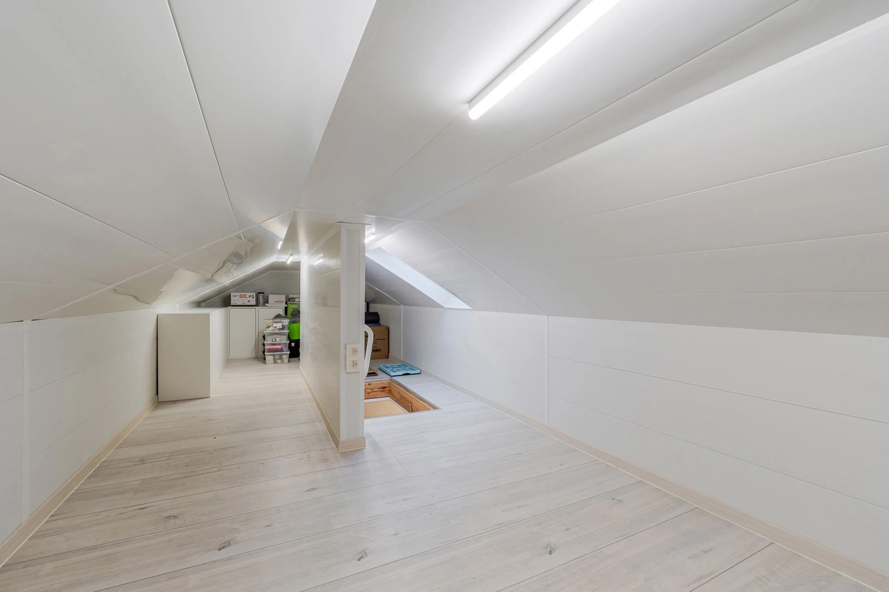 ba4030cc9d334e2da2b6e5dfa0a55390 photo