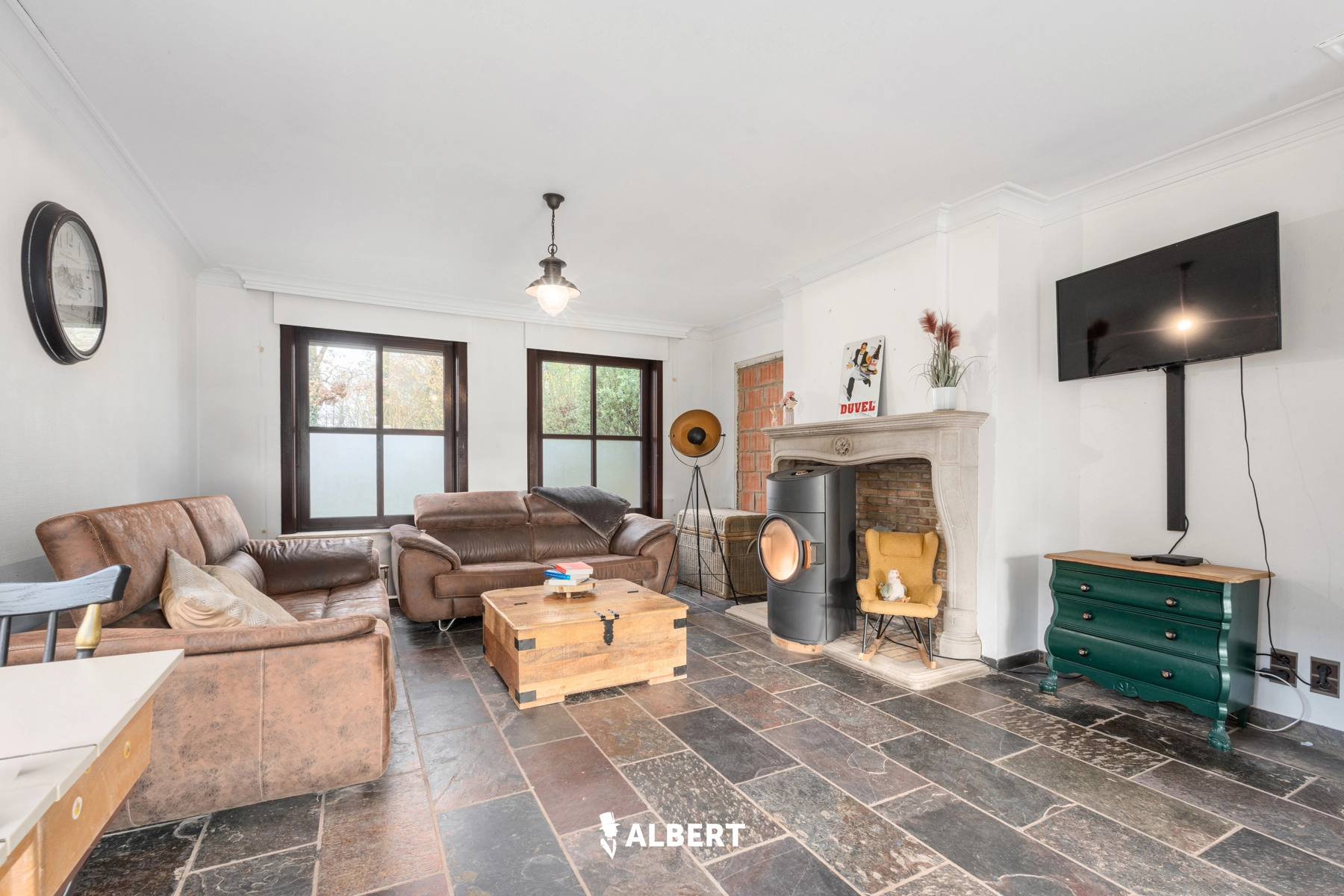 3840bc0e79334f84b36dde1c03cb111e photo