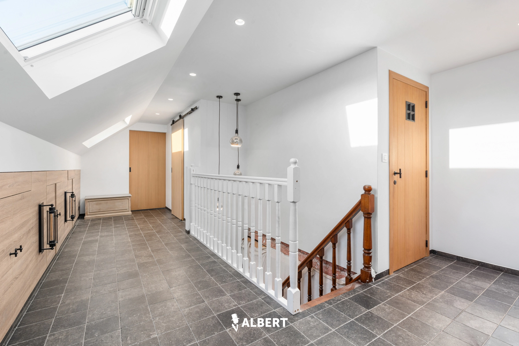 668ca694a543454c974d9a7967b20d53 photo