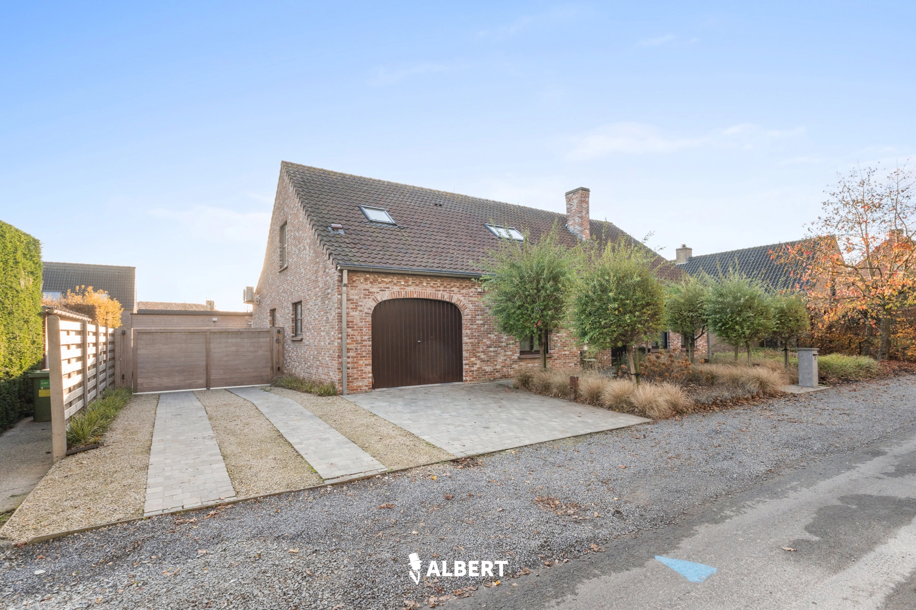 b7868f651cd14754b86500c6b61295bf photo