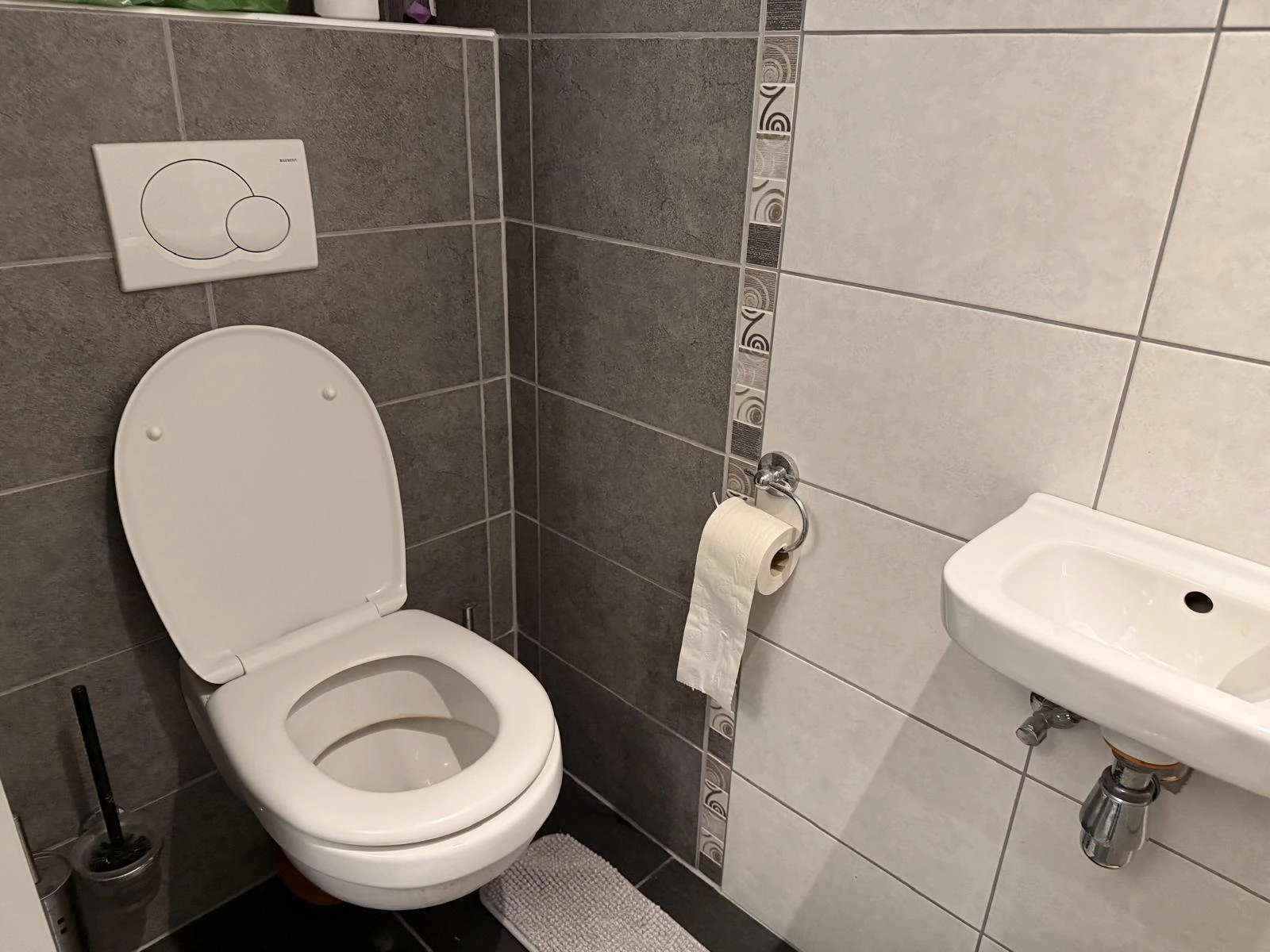 25dcee5781e8413b8f798a6cf55a0a89 photo