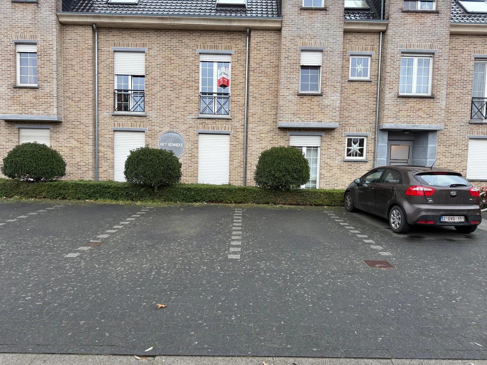 e753fabb3e9d42a58fc5f25c7b1ed0cf photo