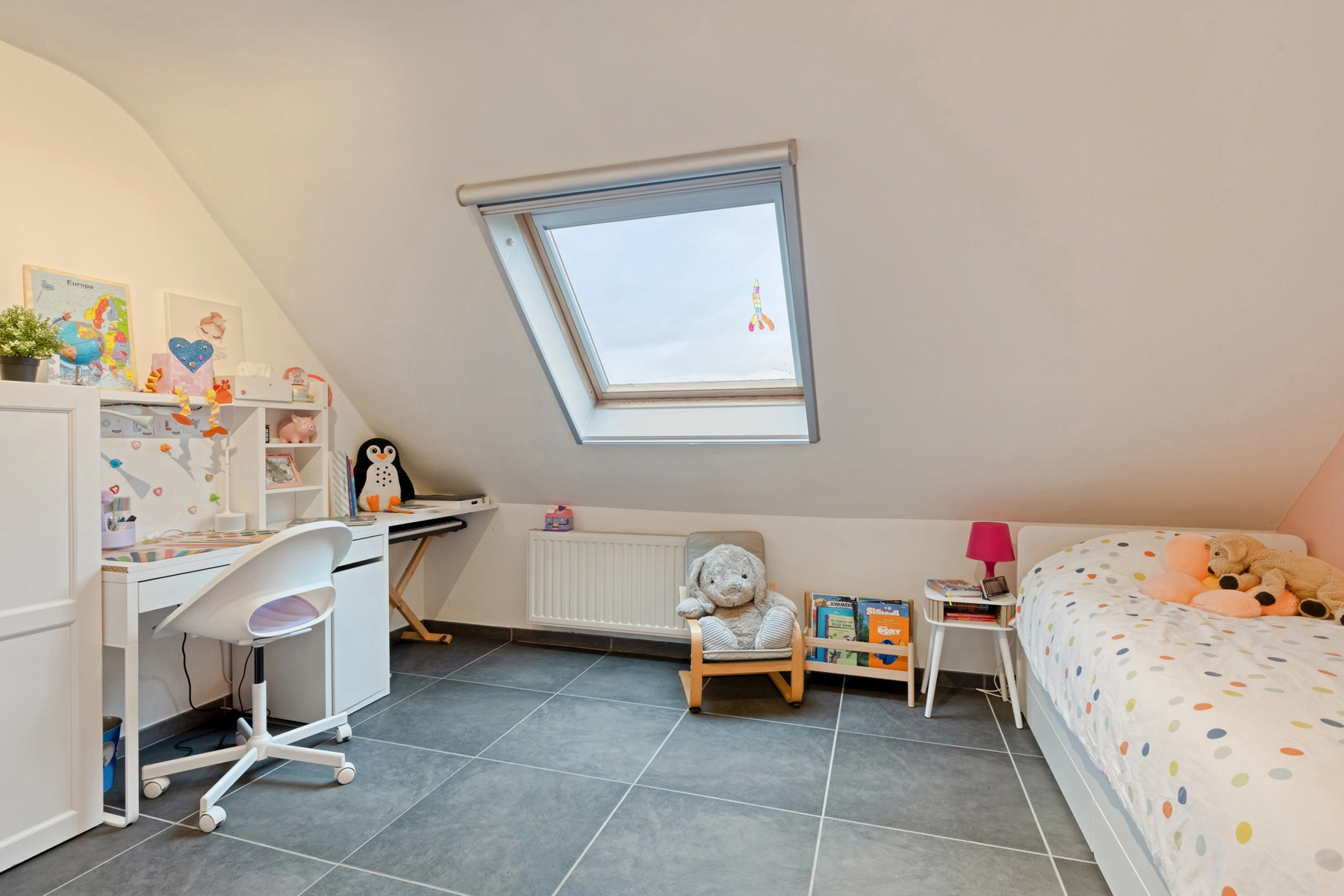 f39e04a6a98a4facba92f9089213088a photo