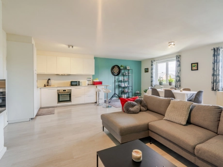 property 7300307 cover photo