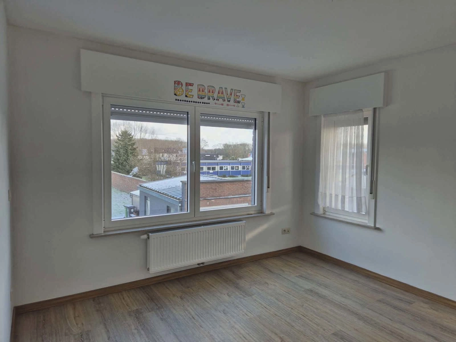 7296bb731a4a430888363b8b22248621 photo