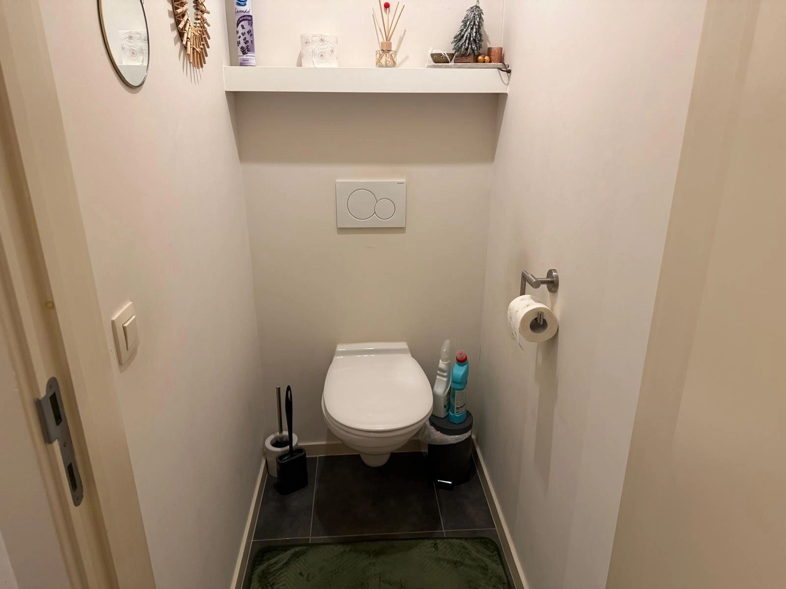 e053b901f1a94306812be0cbee3cdc7d photo