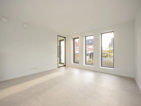 0a239db5b39947fd8427180b8720c818 thumbnail