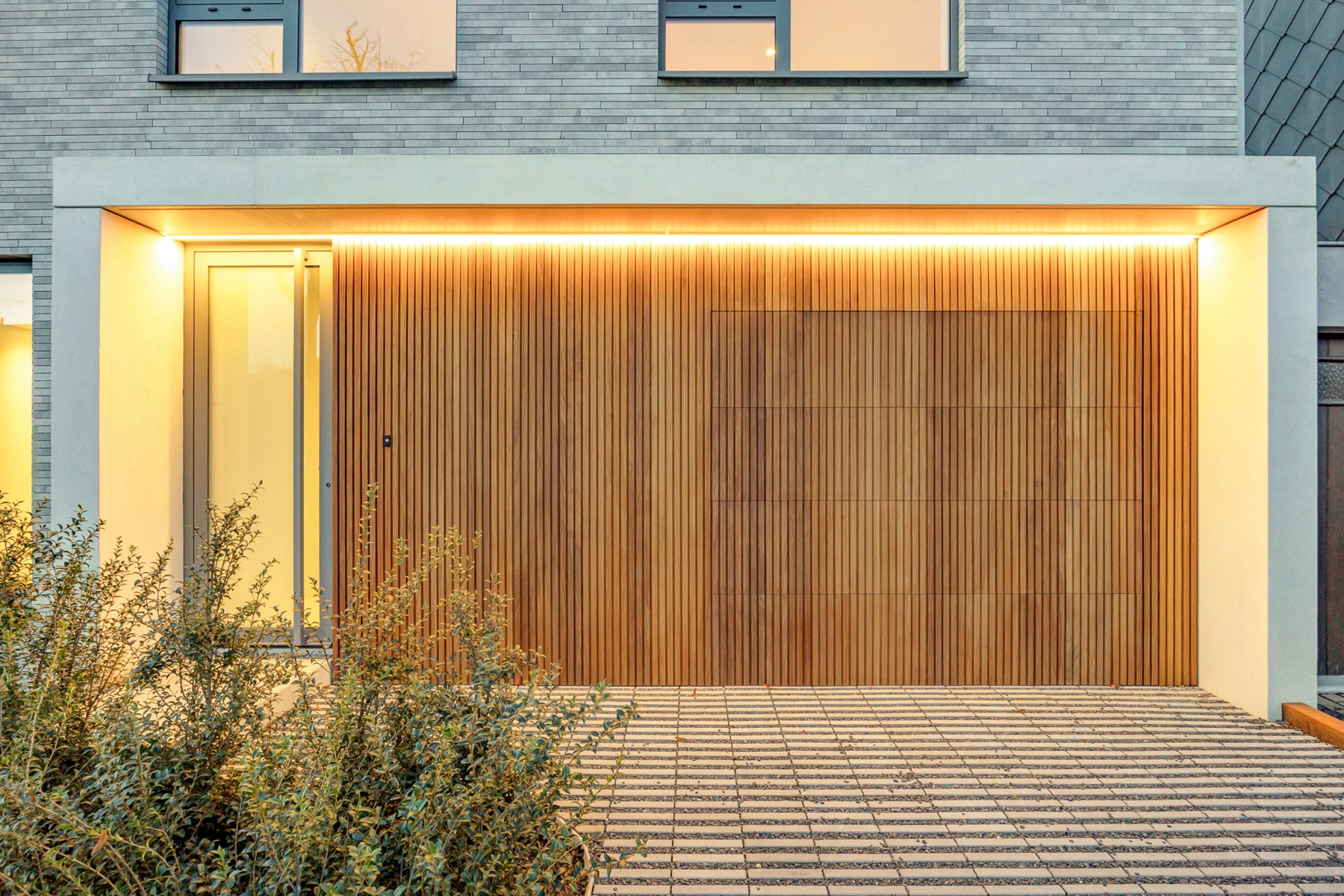 35aedd2066c84025850954844325a773 photo