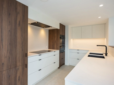 78a306b27e2d45ffa9c5644db1b9f8ce thumbnail