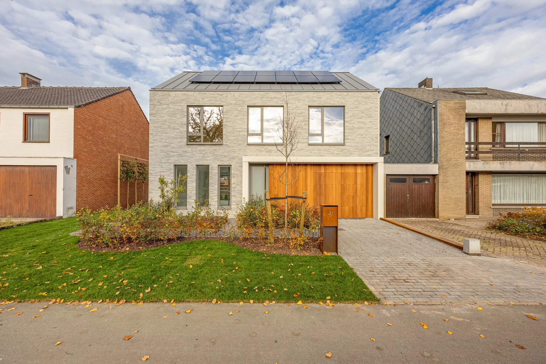 88374fcdca9743f2bfb8c3a5e97ce554 photo