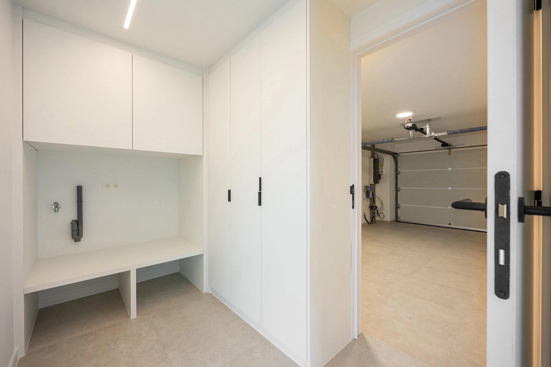 a523f2ec410a4cc8b24d1ca864107a2e photo