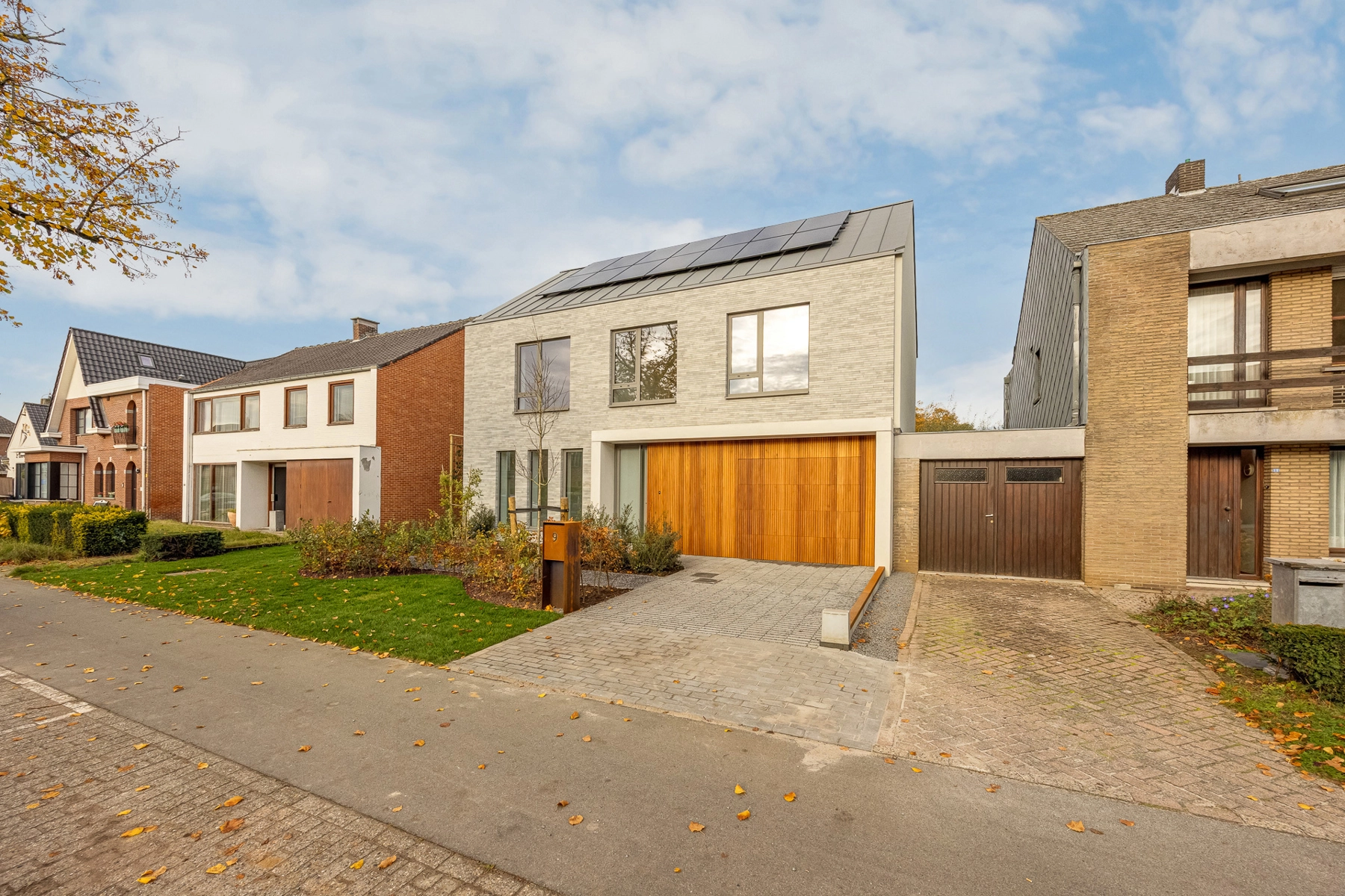 d2d7b4105fa8438d86f5c0093cb0d6fc photo