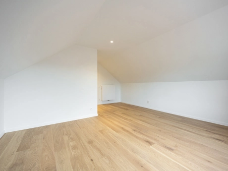 e4e0817f25e344d2b6d672a490ee8e28 thumbnail