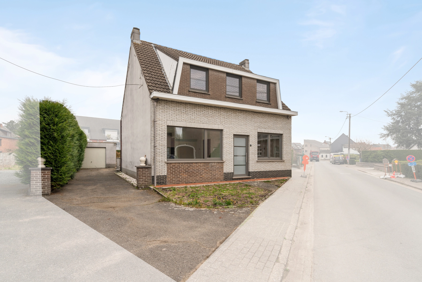 3de3063758d740a2b16dad6a9c51838c photo