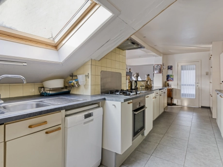 45f51268de9241798ed478558a71559b thumbnail