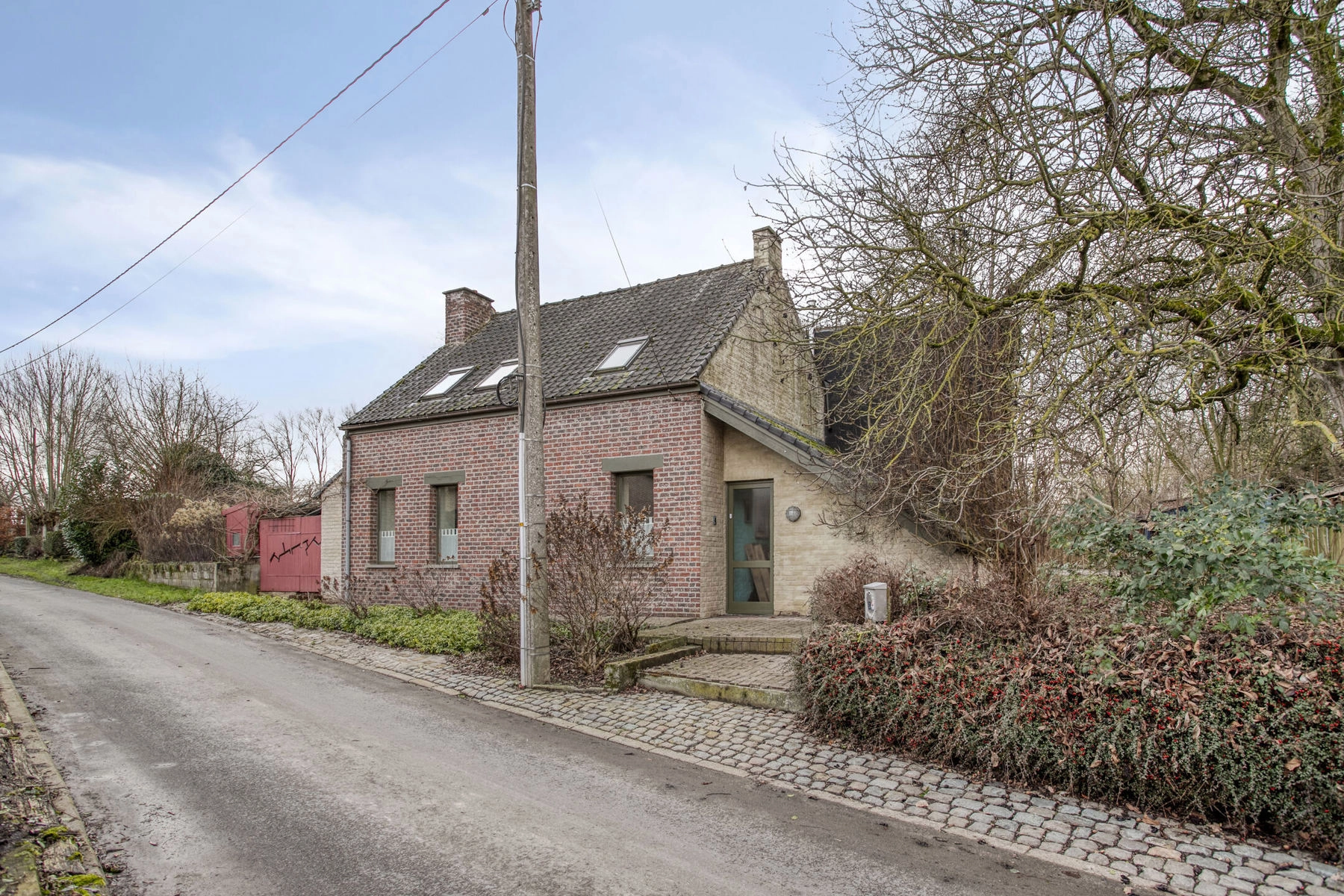 4cf37203fbcb488fa640a3c7af41d53a photo