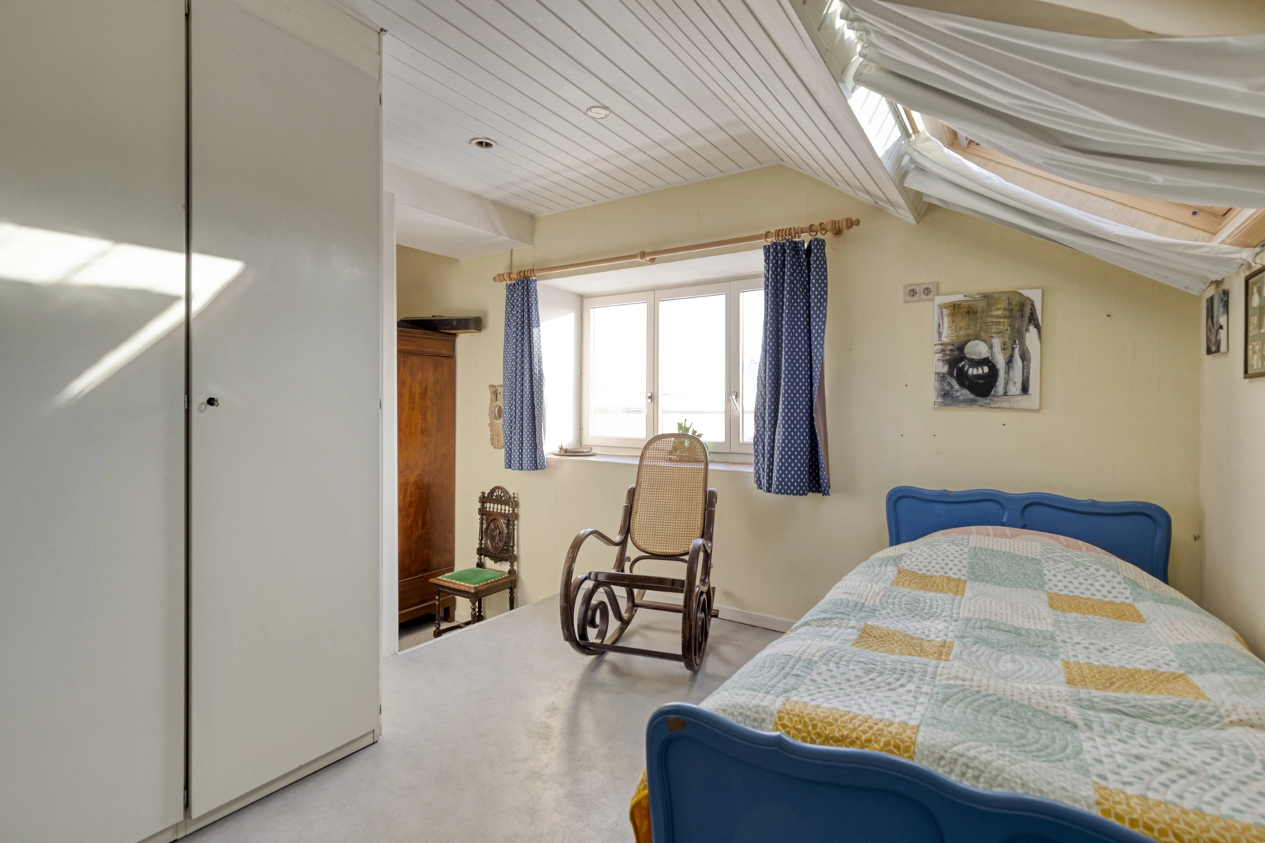 9ffff3ae633c4233ae00ecda7790cee3 photo