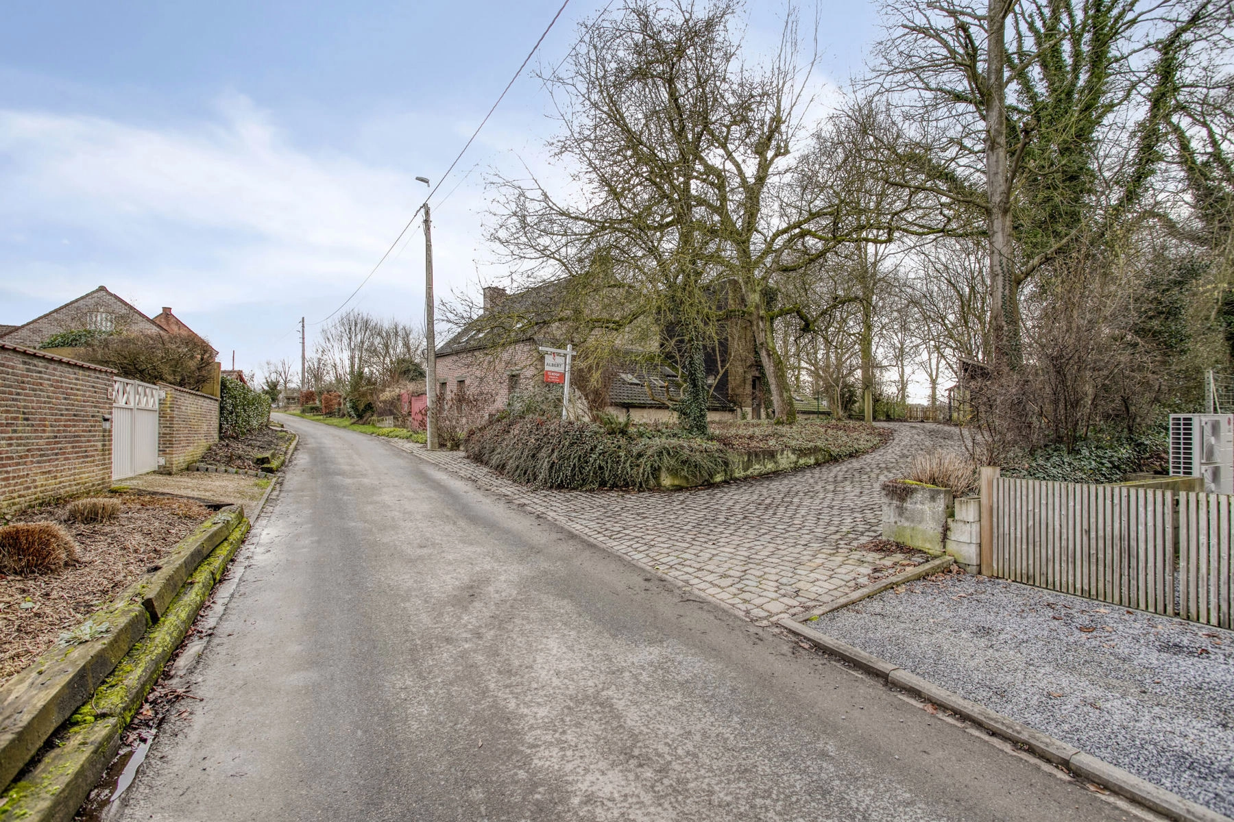 cbbe885dfda142c5882cb195fb307018 photo