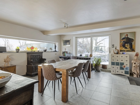 d1d4fb6ad7464b57a3920bcf0f1cd41c thumbnail