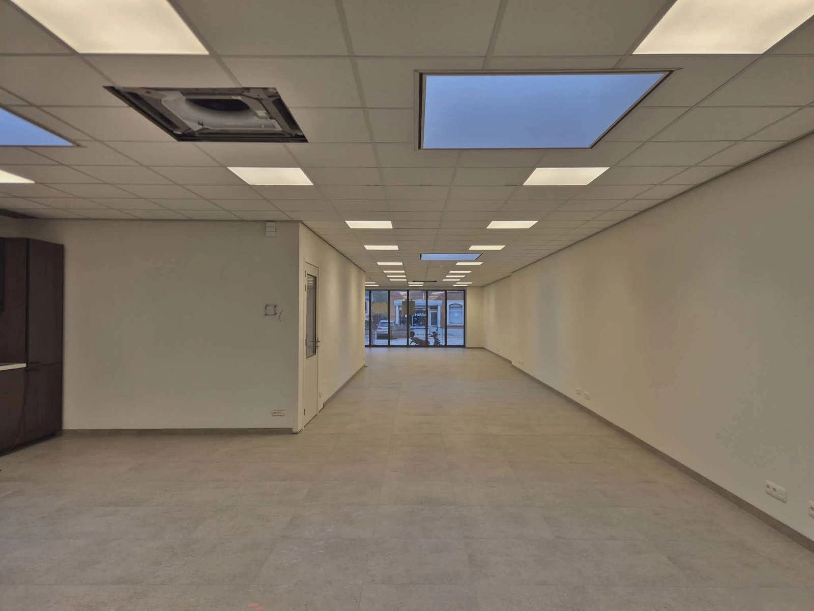 c5508ddbcb084f42bb7b445c80a824fa photo