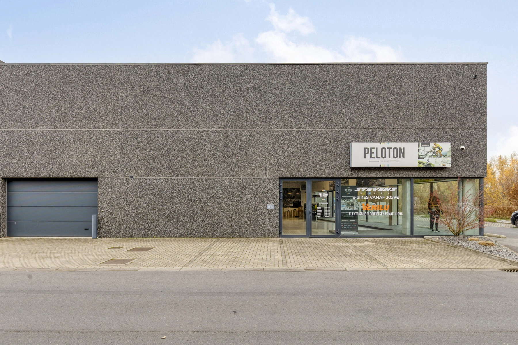 ab85a20721cc46428ea1e86bae5799cb photo