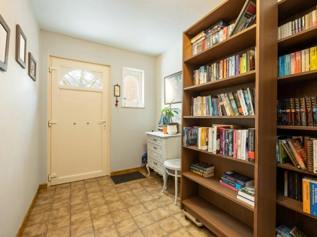 0a4692fba5bc4a34b94cac923e7ac2be thumbnail