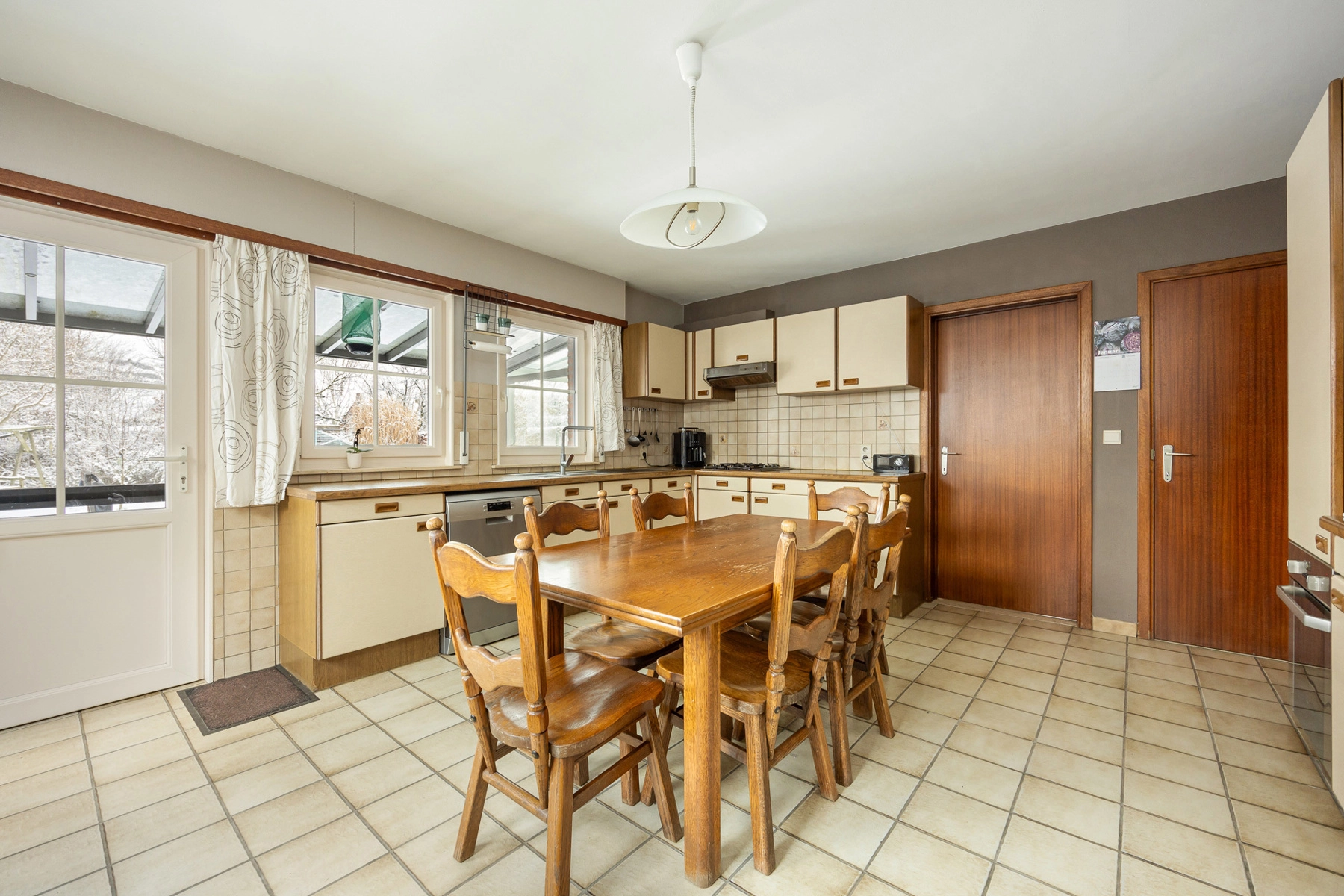 372c5e068ead48aa9358da51900e9d2a photo